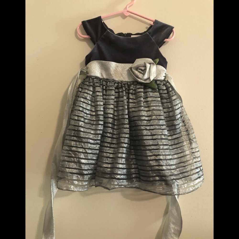 Little girls dress